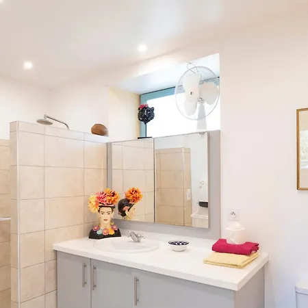 A Appartement Sare